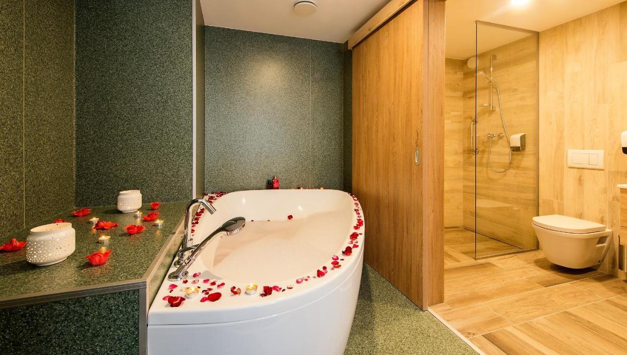 Akademia Hotel Balatonfüred Eksteriør bilde