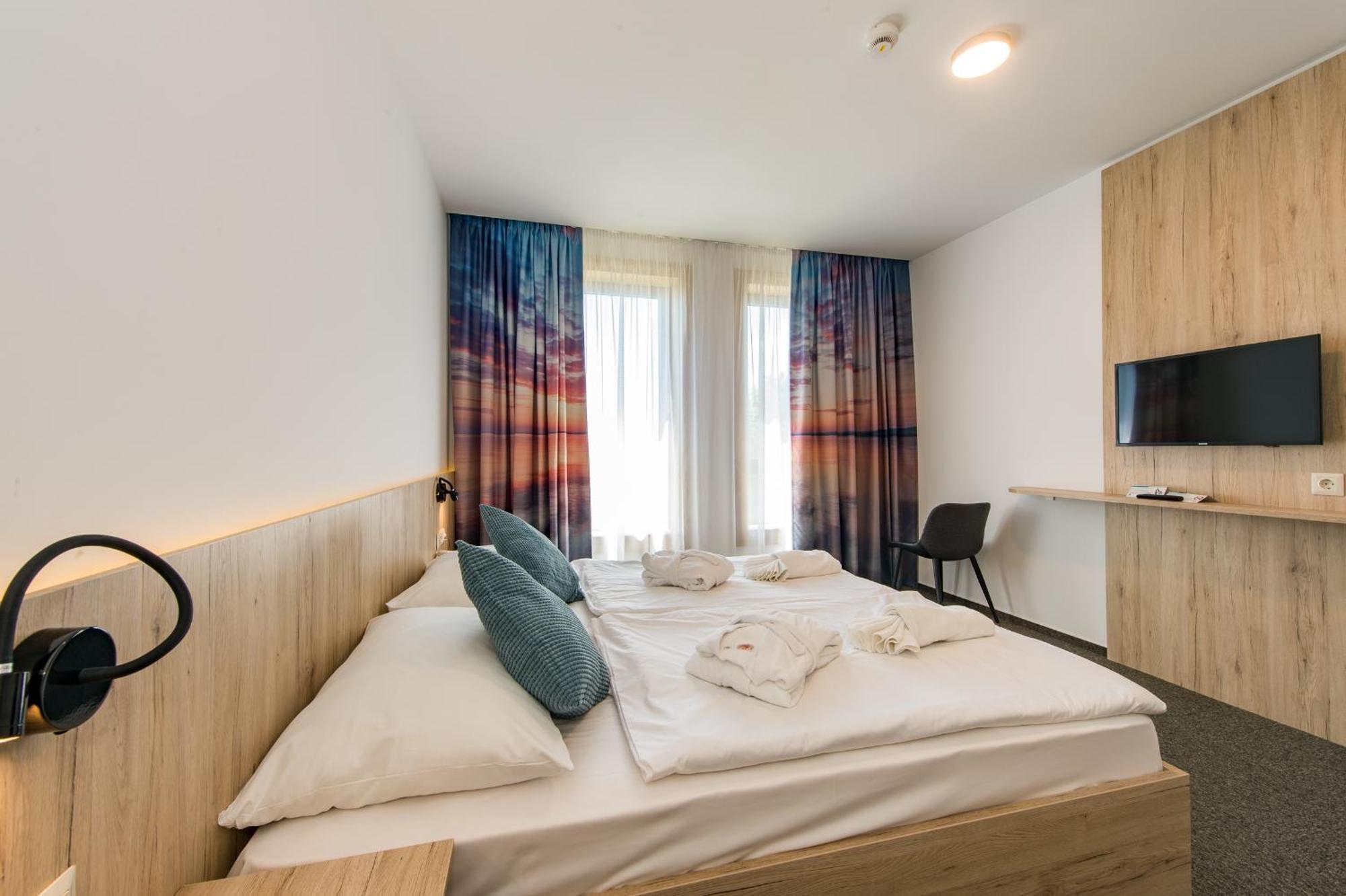 Akademia Hotel Balatonfüred Eksteriør bilde