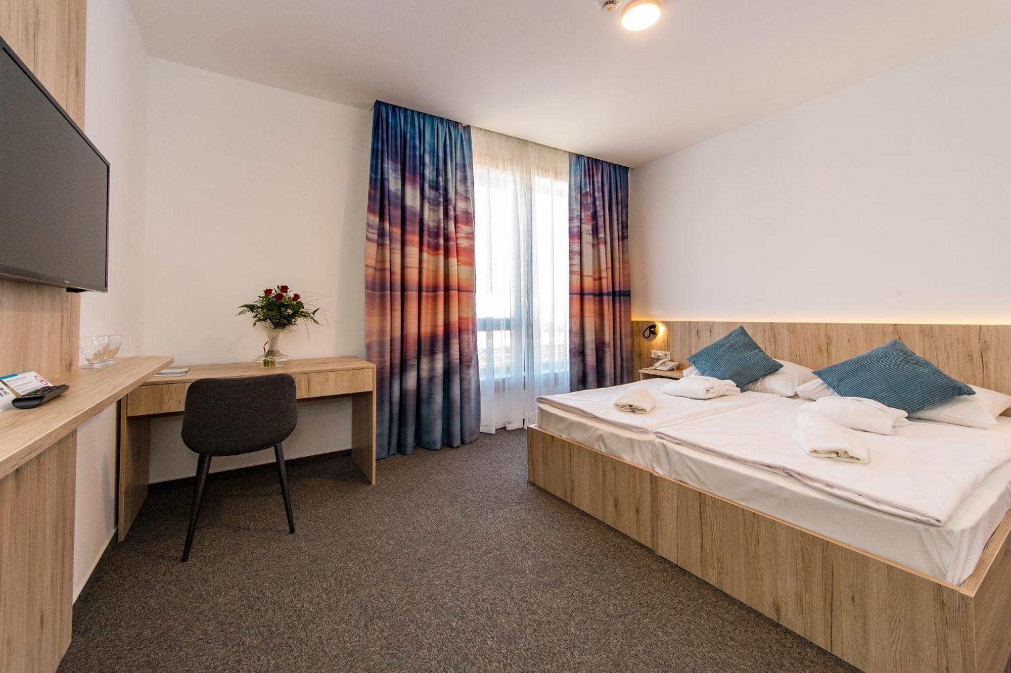 Akademia Hotel Balatonfüred Eksteriør bilde