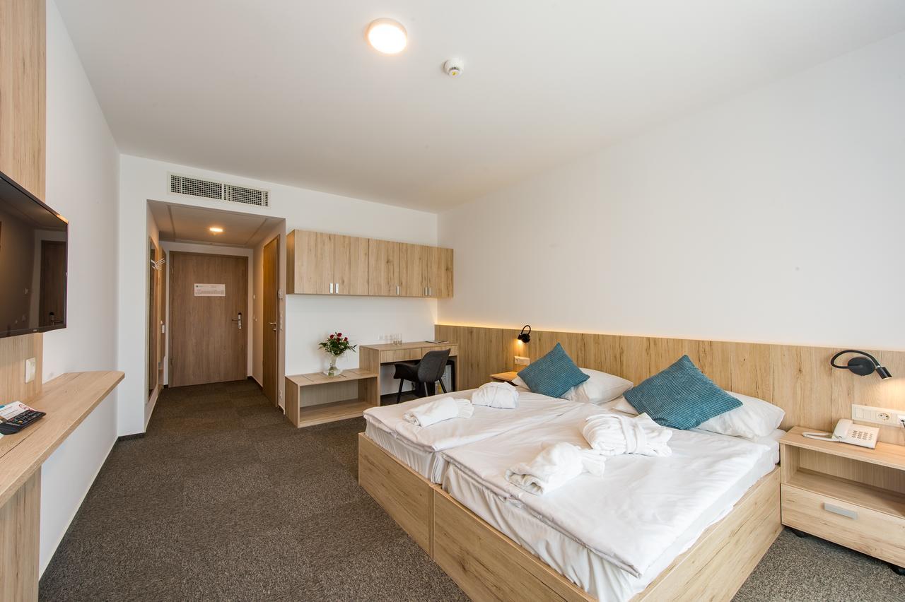 Akademia Hotel Balatonfüred Eksteriør bilde